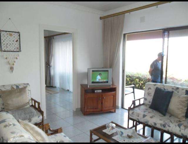 2 BEDROOM APARTMENT FOR SALE IN PALM BEACH